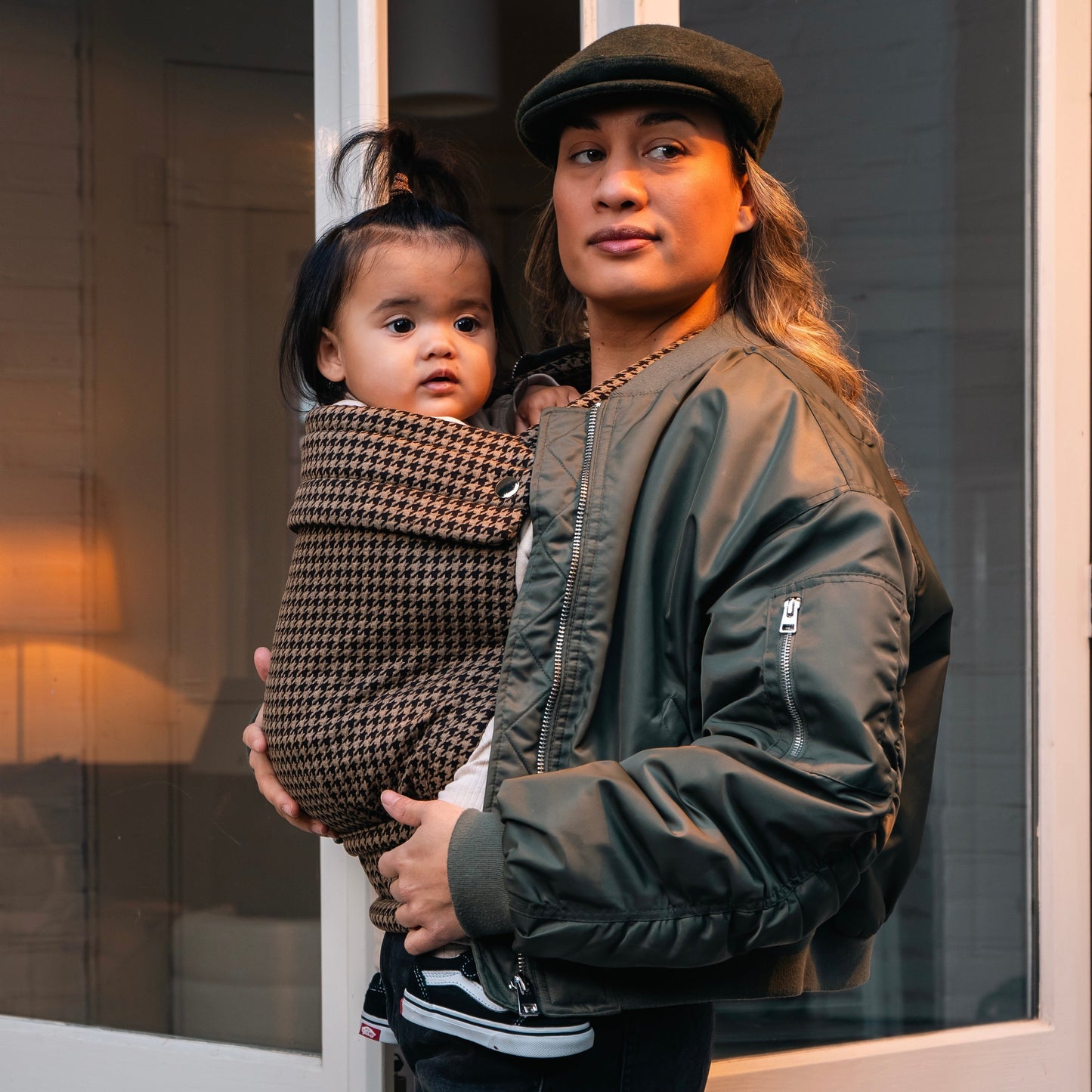 Baby carrier - Houndstooth Brown